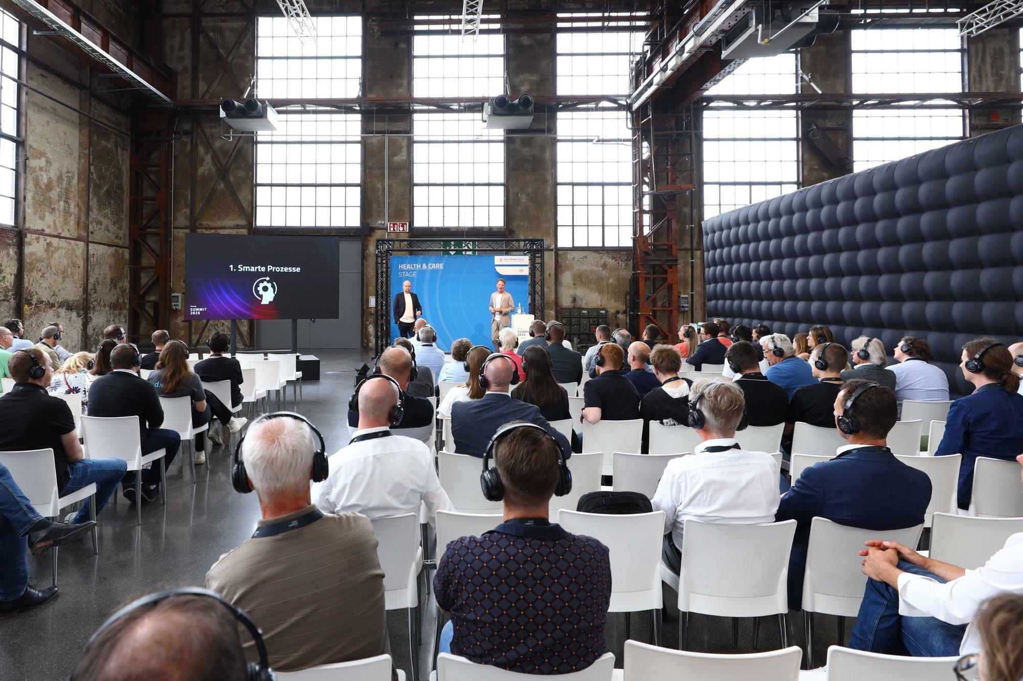 d-velop-summit-health-care-stage